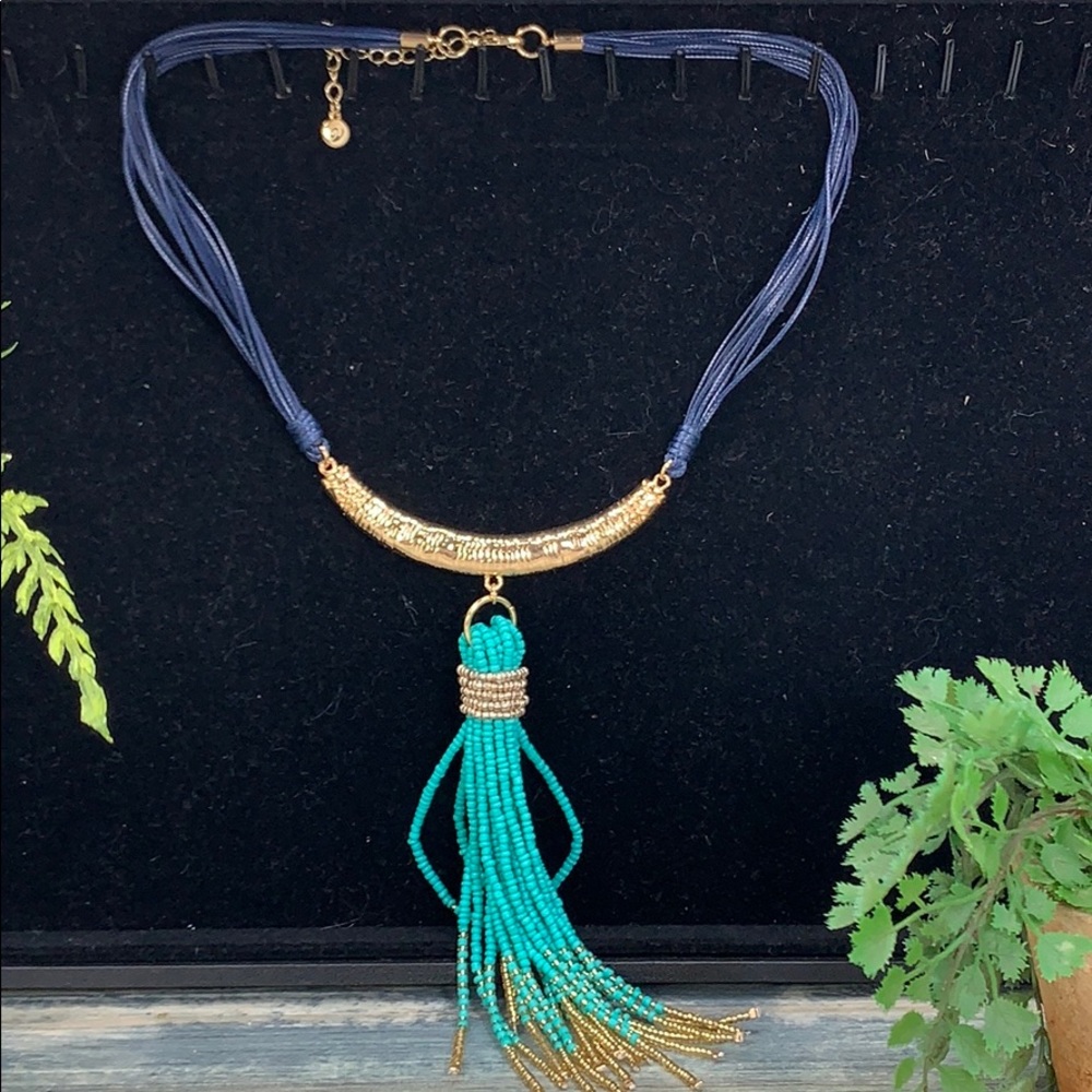 🌸⭐️Teal bead tassel blue cord gold tone necklace